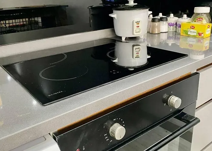 Apartmán Stylish 1br Flat Pool View & 10 Min Walk To