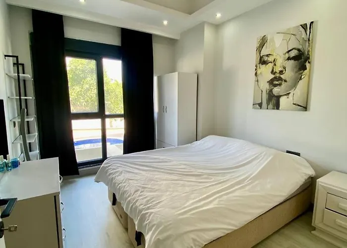 Apartmán Stylish 1br Flat Pool View & 10 Min Walk To *