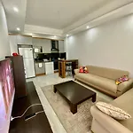 Stylish 1br Flat Pool View & 10 Min Walk To Appartement Alanya