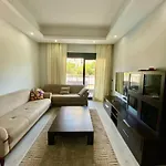 Stylish 1br Flat Pool View & 10 Min Walk To Appartement Alanya